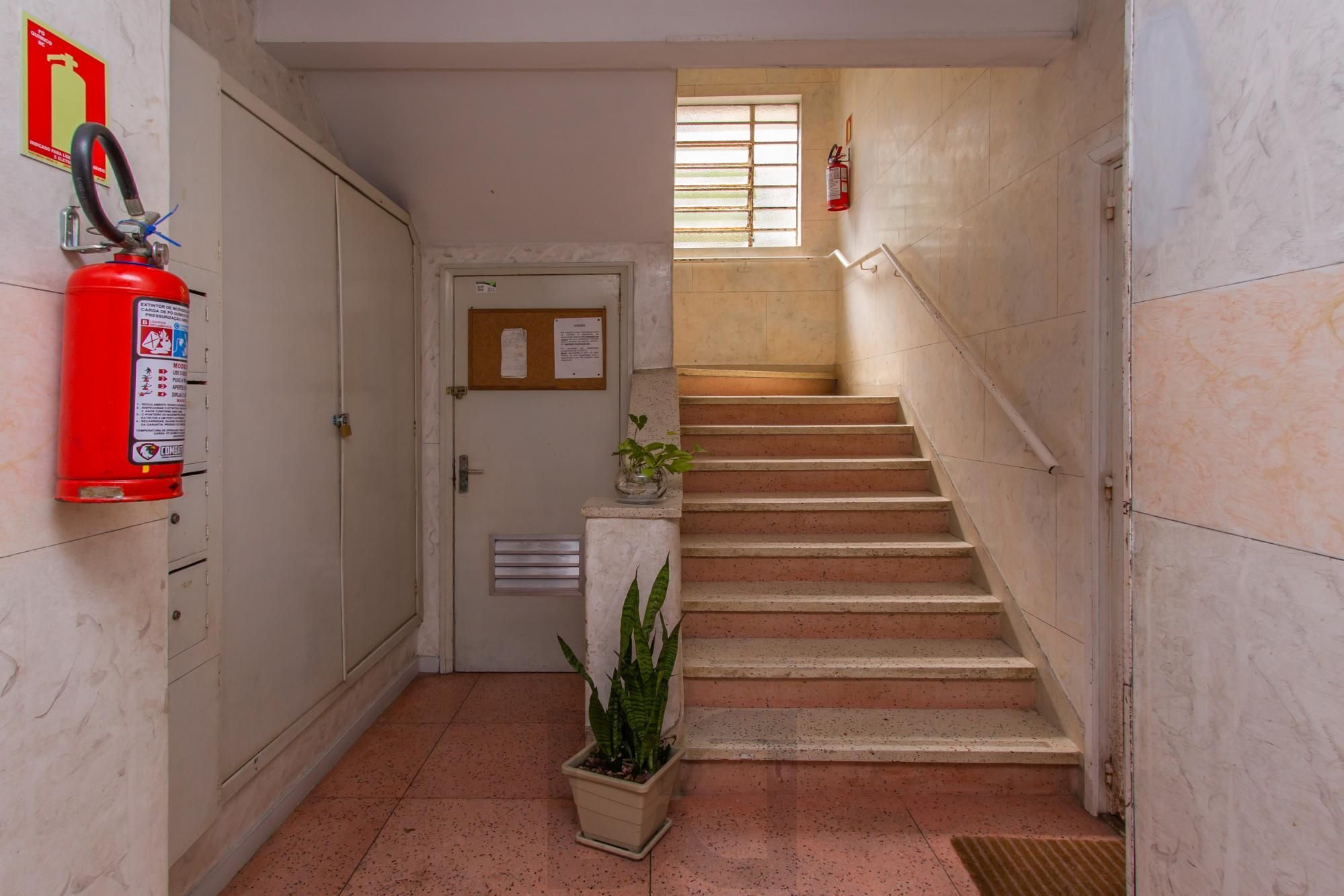 Apartamento Garden com 2 quartos e 94m² à venda em Rio Branco, Porto Alegre. — foto 5