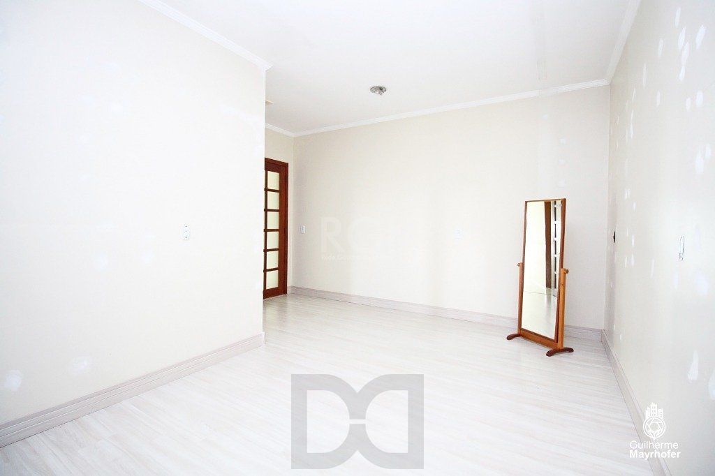 Casa para Venda - 246m², 3 dormitórios, sendo 2 suites, 3 vagas - Vila Ipiranga — foto 16