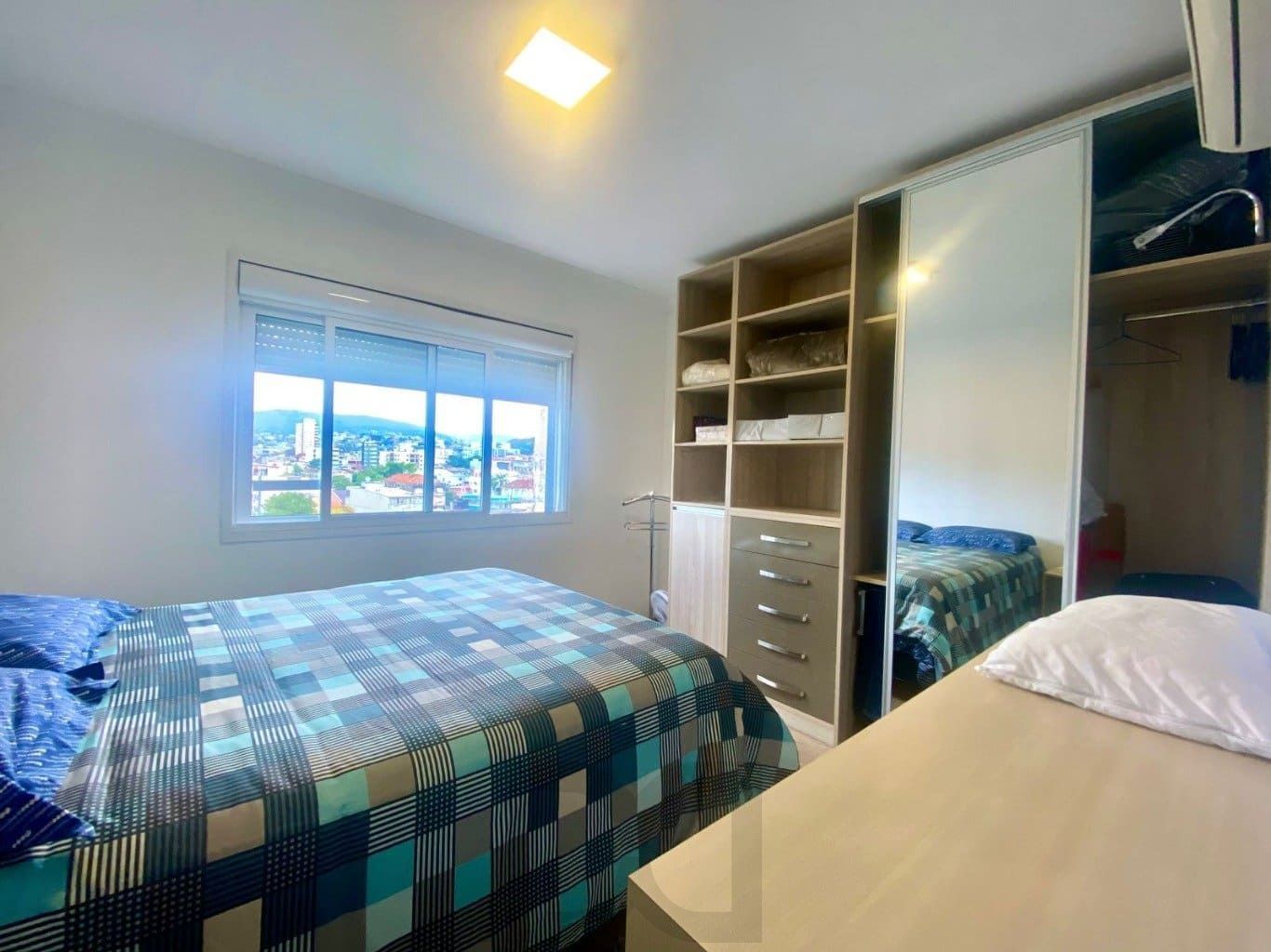 Apartamento de 2 dormitorios à venda em Santana, Porto Alegre. — foto 14