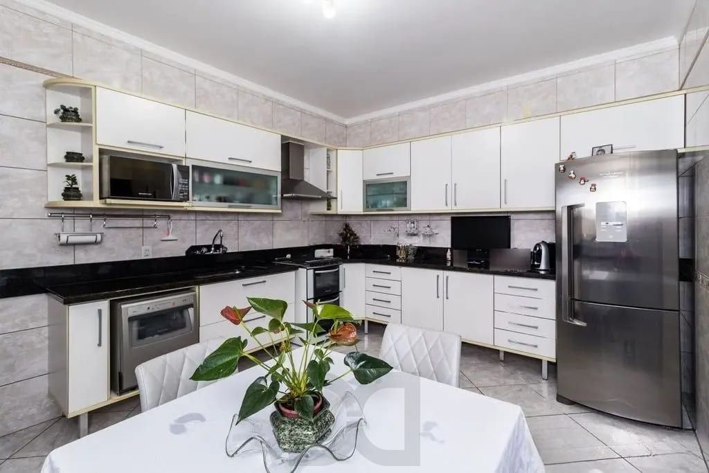 Casa com 3 dormitórios de 278m² à venda no Bairro Jardim Itú Sabará — foto 6