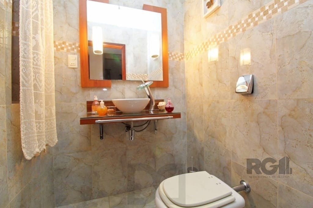 Casa de 275m² - 3 dormitórios e 3 vagas no bairro Coronel Aparício Borges — foto 6