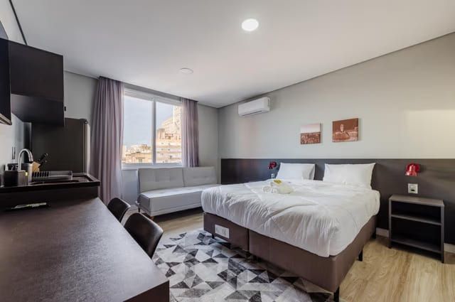 Apartamento de 1 dormitório à venda no Bairro Centro Histórico, Porto Alegre. — foto 1