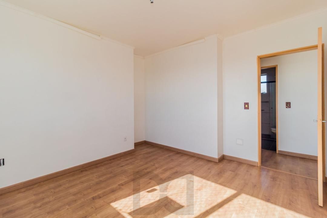 Apartamento de 2 dormitórios à venda no Bairro Vila Jardim - Porto Alegre — foto 7