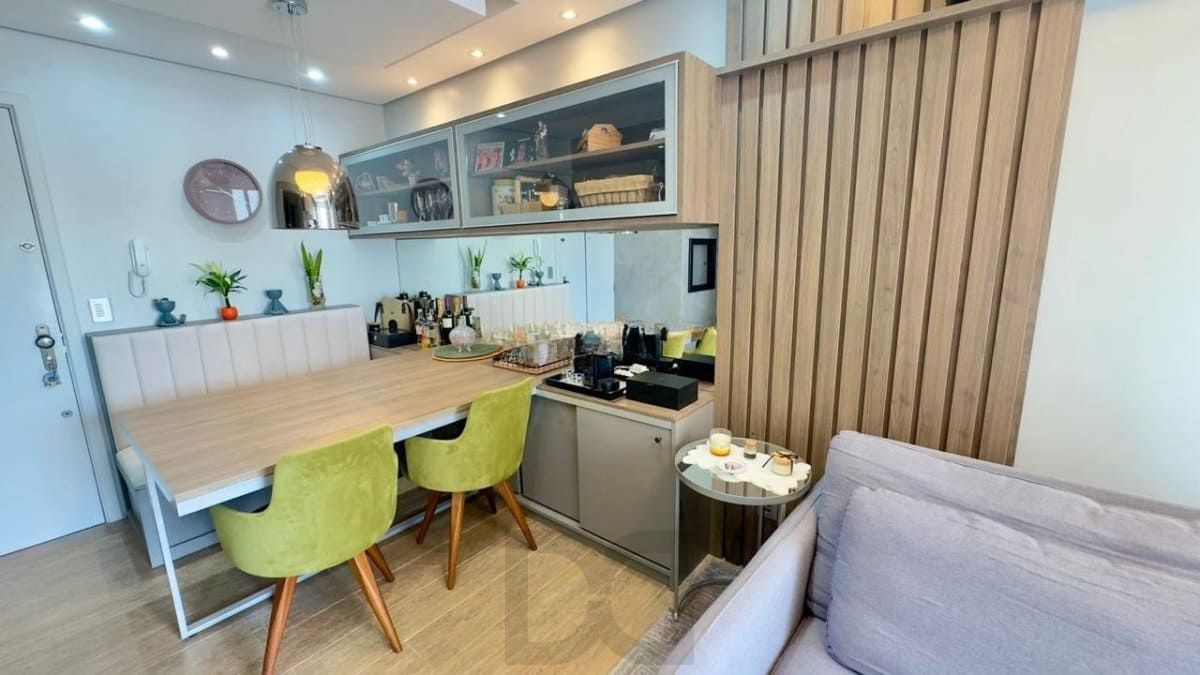 Apartamento de 2 dormitorios à venda em Jardim Botânico, Porto Alegre. — foto 2