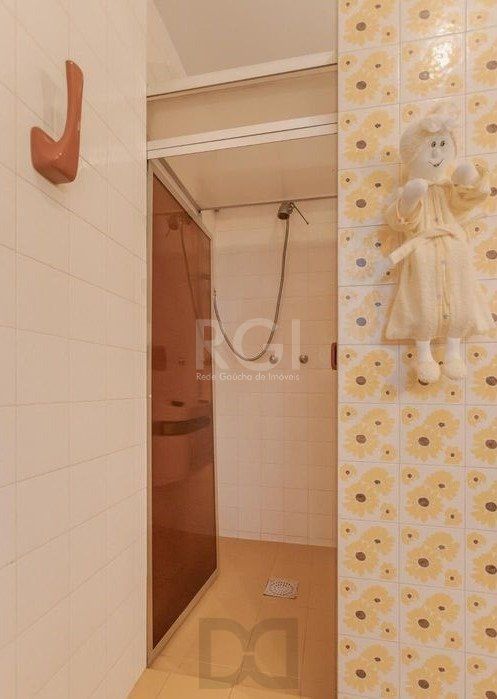 Casa para Venda - 327m², 4 dormitórios, sendo 1 suites, 3 vagas - Chácara das Pedras — foto 42