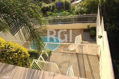 Casa para Venda - 485m², 3 dormitórios, sendo 1 suites, 4 vagas - Teresópolis — foto 8
