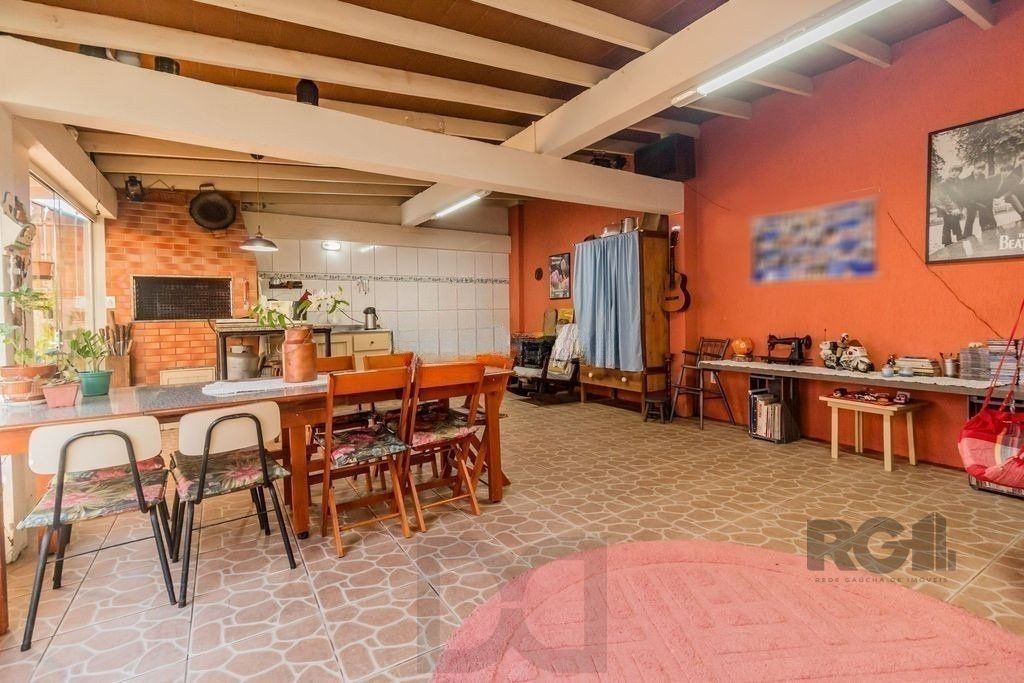 Sobrado de 215m² - 4 dormitórios, 5 vagas no bairro Passo das Pedras — foto 27