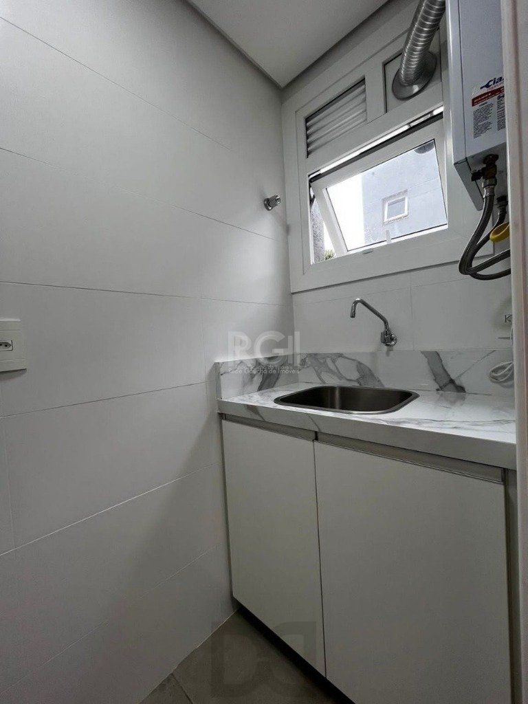 EXCELENTE APARTAMENTO COM 2 DORMITÓRIOS, 2 SUÍTES, 2 VAGAS DE GARAGEM. — foto 10