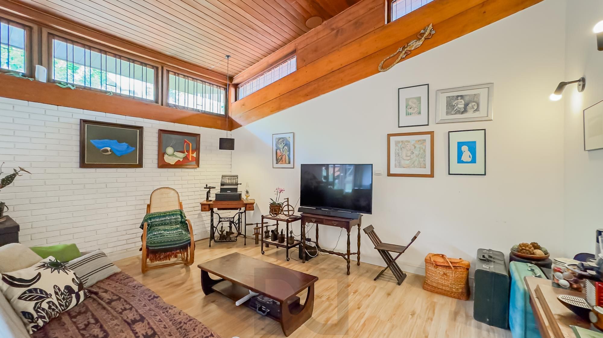 Casa com 3 quartos e 313m² à venda em Chácara das Pedras, Porto Alegre. Rua Joao Paetzel, Chácara Das Pedras, Porto Alegre — foto 42