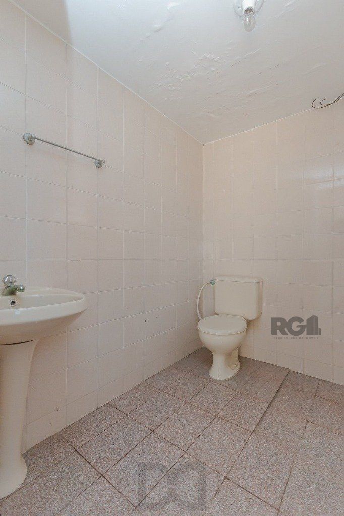 Casa com 4 dormitórios, 4 vagas no bairro Vila Jardim — foto 18
