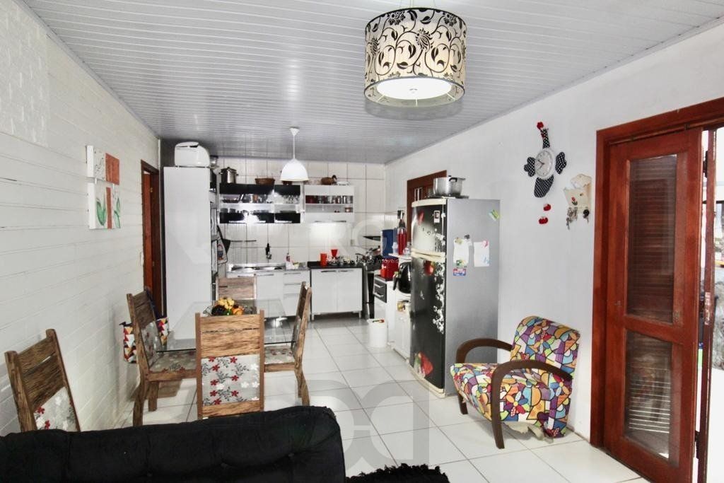 Casa para Venda - 90m², 5 dormitórios, sendo 1 suites, 5 vagas - Teresópolis — foto 16