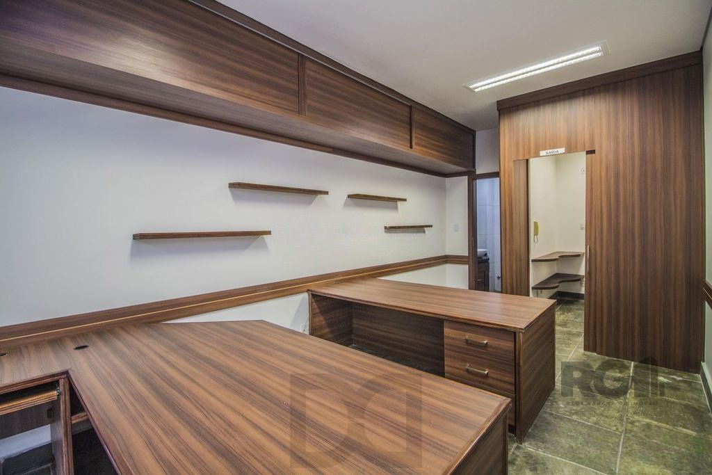 Sala comercial de 44,10m², semi mobiliada, no bairro Independência — foto 1
