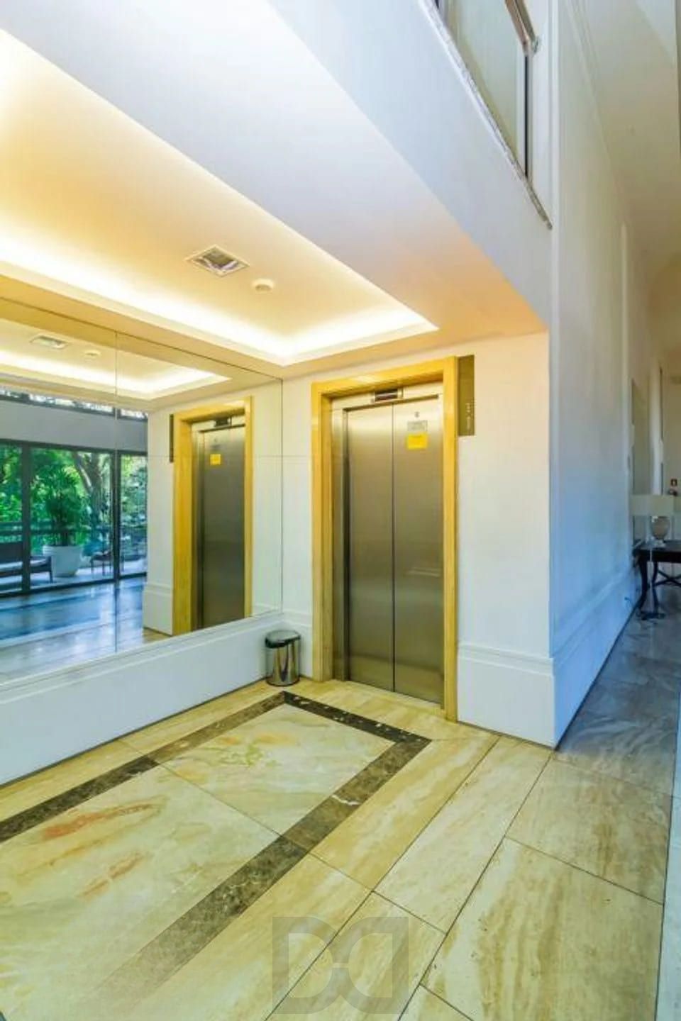 Apartamento de 1 dormitório à venda em Três Figueiras, Porto Alegre. — foto 17