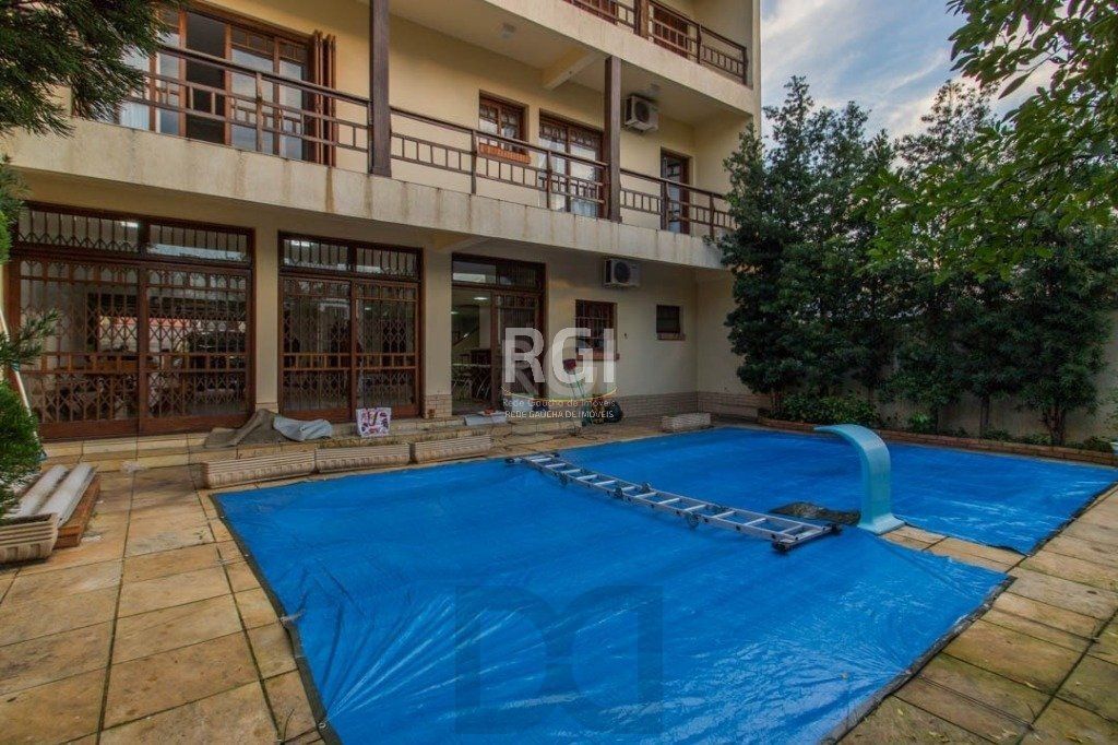 Sobrado para Venda - 499.98m², 4 dormitórios, sendo 3 suites, 4 vagas - Jardim Ipiranga — foto 1