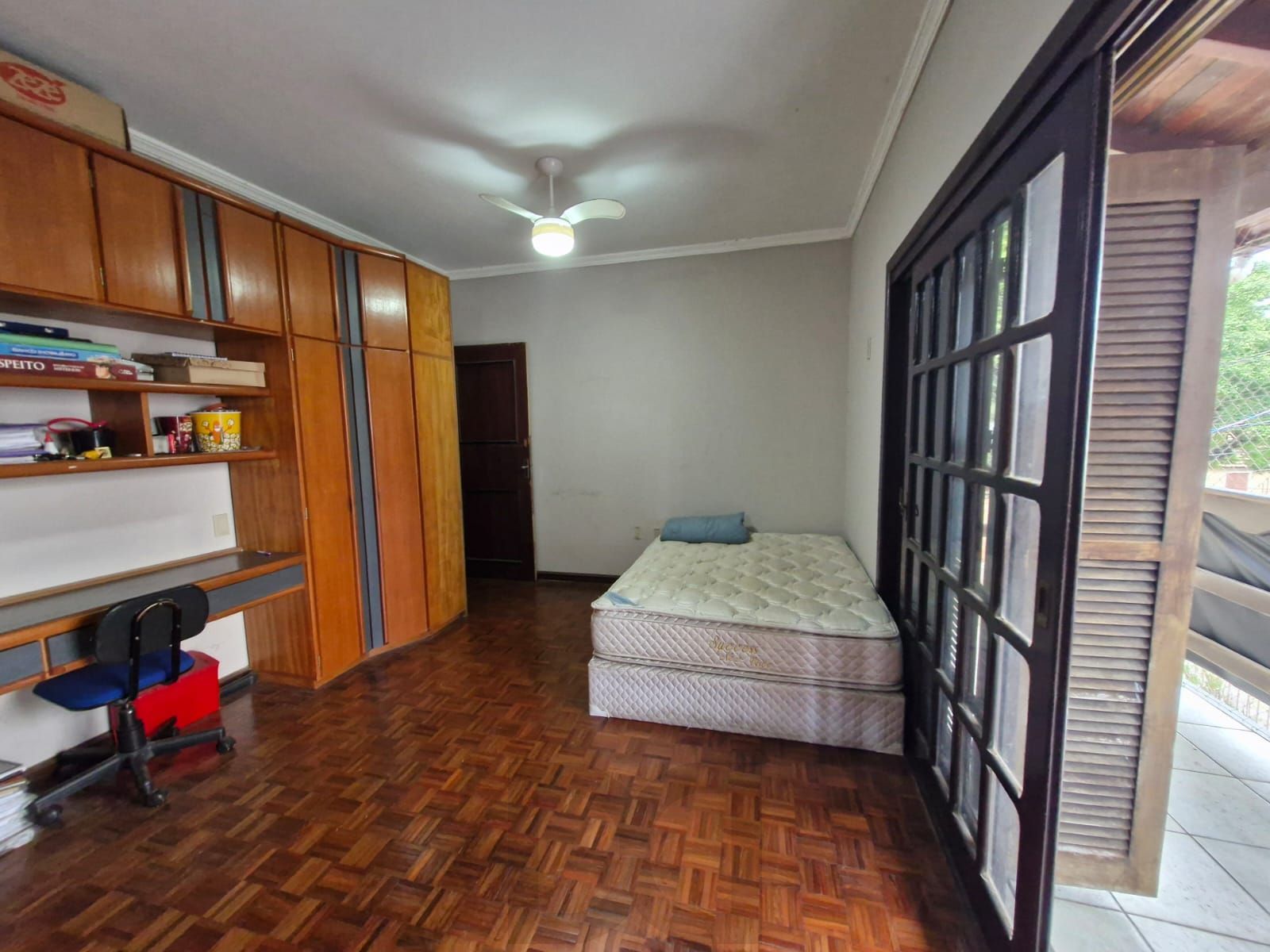 Casa de 3 dormitórios com piscina no bairro Teresópolis. — foto 4
