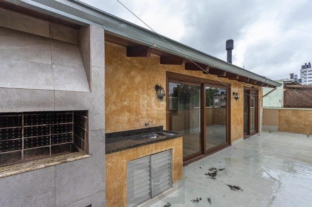 Cobertura de 140m² - 3 dormitórios, 2 banheiros, terraço com churrasqueira e 1 vaga de garagem no Bom Jesus — foto 20
