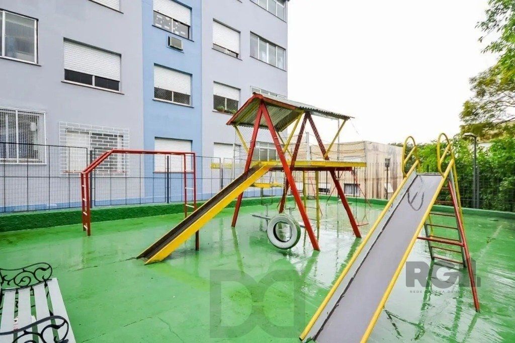 Apartamento de 2 dormitórios no bairro Cristal — foto 21