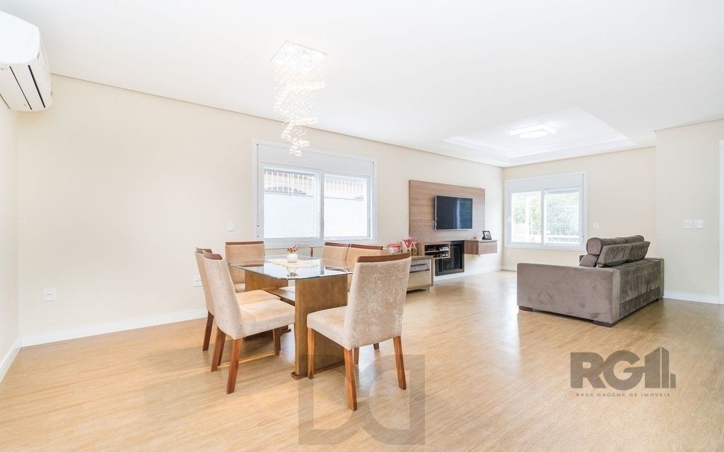 Excelente casa de 254m² com 4 dormitórios sendo 3 suítes. — foto 6