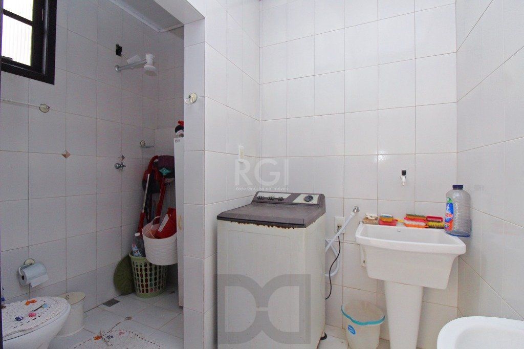 Casa para Venda - 150m², 4 dormitórios, sendo 1 suites, 3 vagas - Nonoai — foto 21