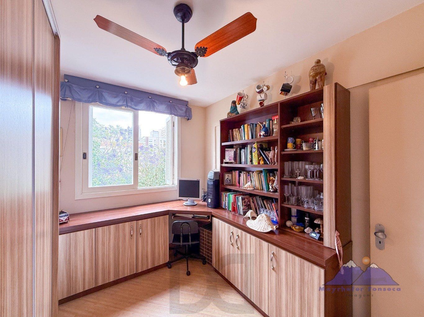 Apartamento de 2 dormitorios à venda em Passo da Areia, Porto Alegre. — foto 18