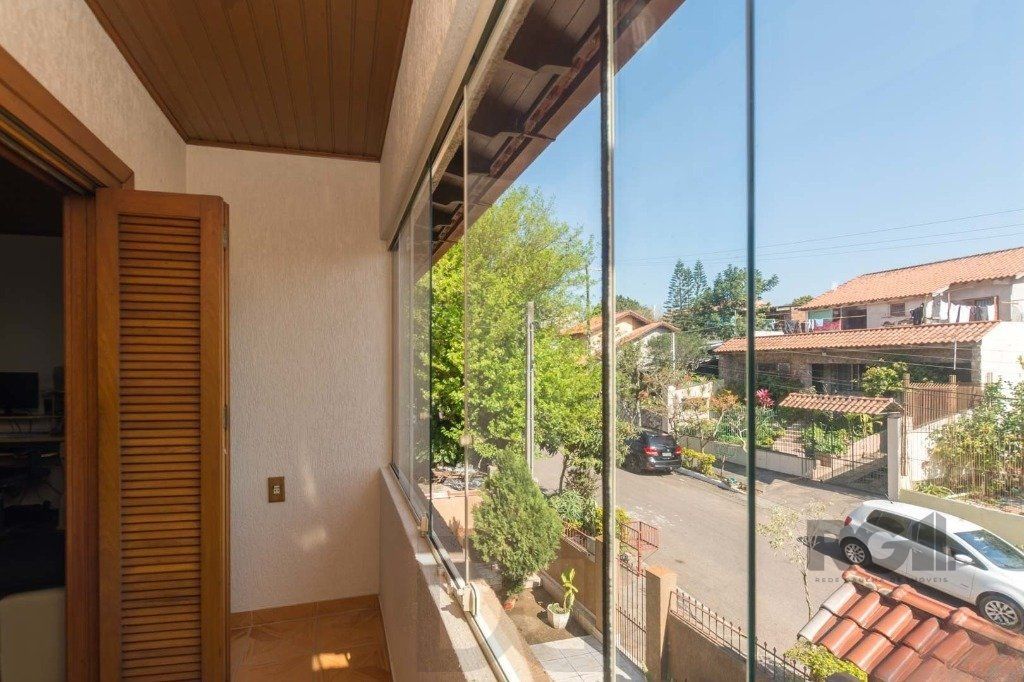 Casa de 4 quartos com 265m², no bairro Cavalhada — foto 19
