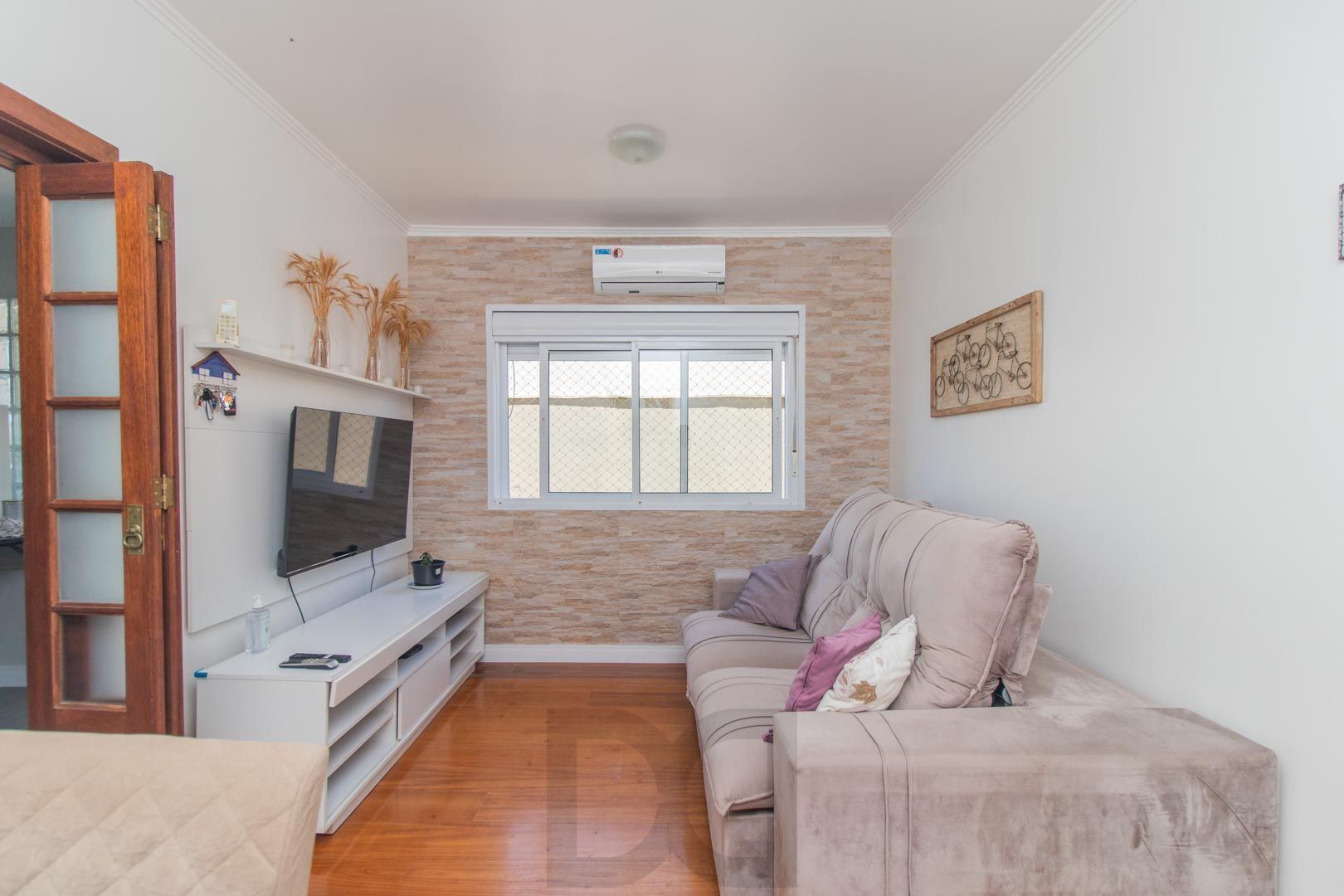 Apartamento de 2 dormitórios á venda no Bairro Teresópolis - Porto Alegre. — foto 2