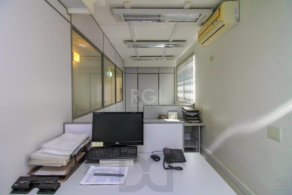 EXCELENTE PRÉDIO COMERCIAL LOCALIZADO NO BAIRRO GLÓRIA — foto 17