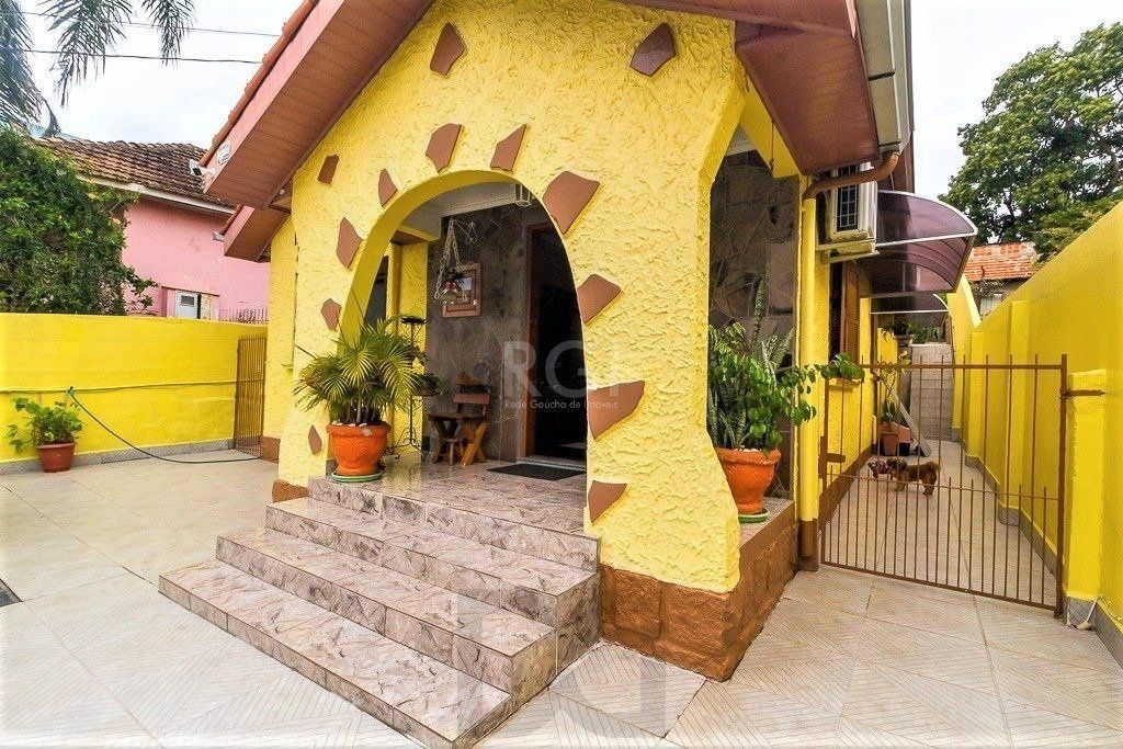 Casa para Venda - 148m², 2 dormitórios, 1 vaga - Partenon — foto 1