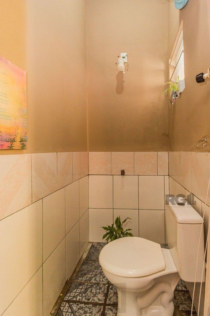 Sobrado de 215m² - 4 dormitórios, 5 vagas no bairro Passo das Pedras — foto 29