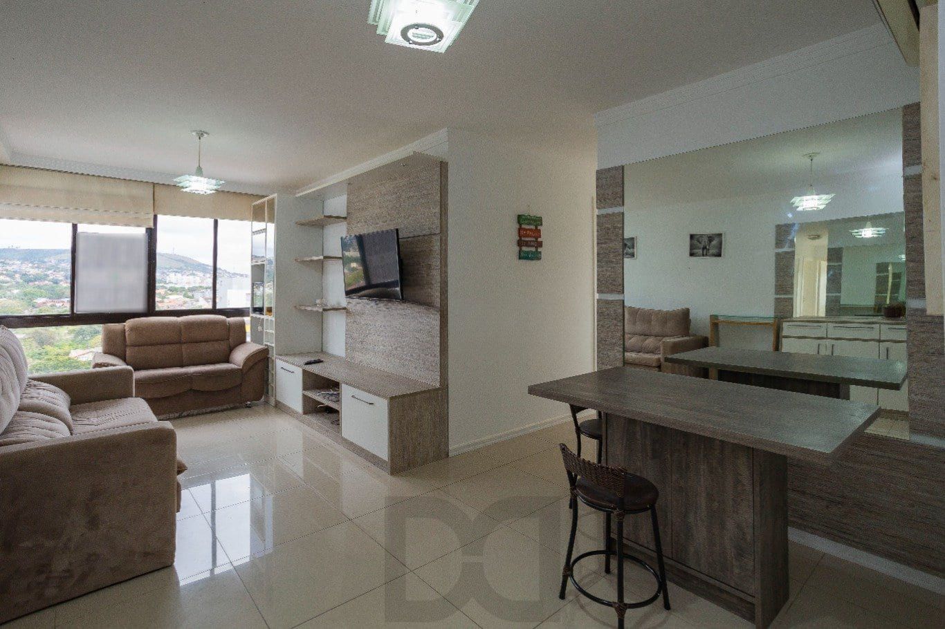 Apartamento de 3 dormitorios à venda em Jardim Carvalho, Porto Alegre. — foto 1