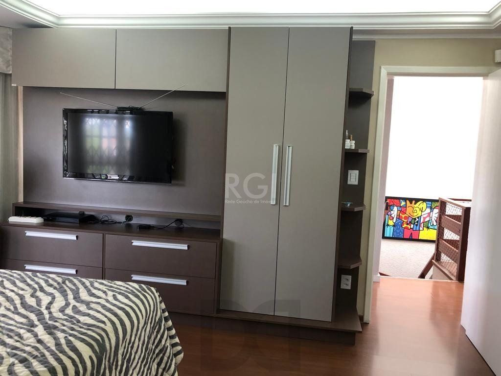 Casa à venda - 230m², 4 quartos, sendo 2 suítes, churrasqueira, piscina e 03 vagas de garagem — foto 18