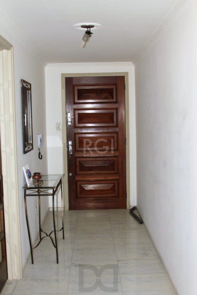 Apartamento com 03 dormitórios, churrasqueira e vaga de garagem no Menino Deus — foto 6