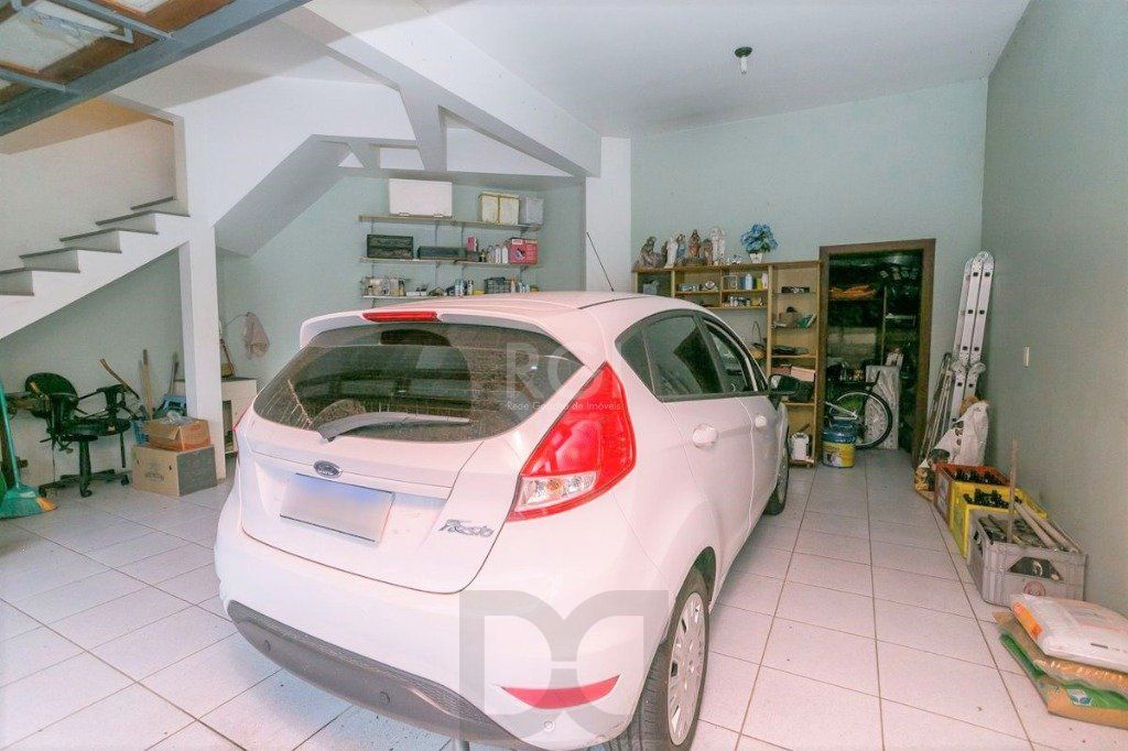 Casa para Venda - 279m², 3 dormitórios, sendo 1 suites, 4 vagas - Teresópolis — foto 40