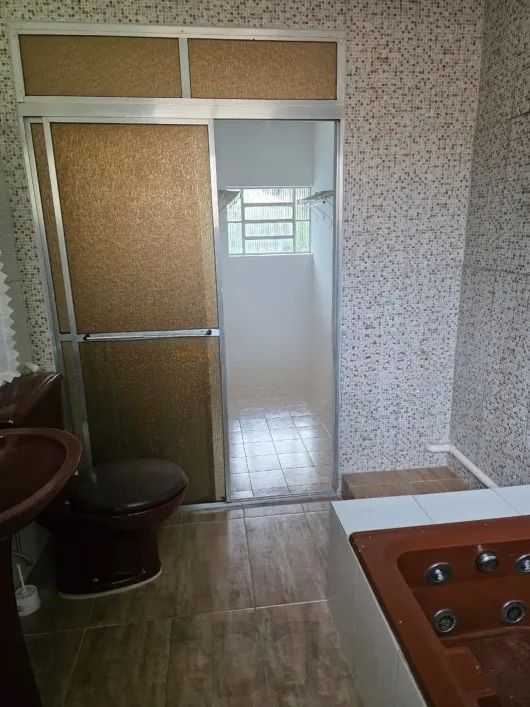Sobrado com Piscina, Garagem para 3 Carros e Espaço para Salão de Festas à Venda e para Locação em Teresópolis — foto 18