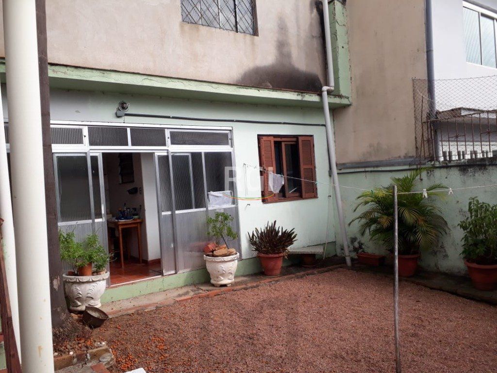 Casa para Venda - 120m², 3 dormitórios, sendo 1 suites, 3 vagas - Nonoai — foto 3