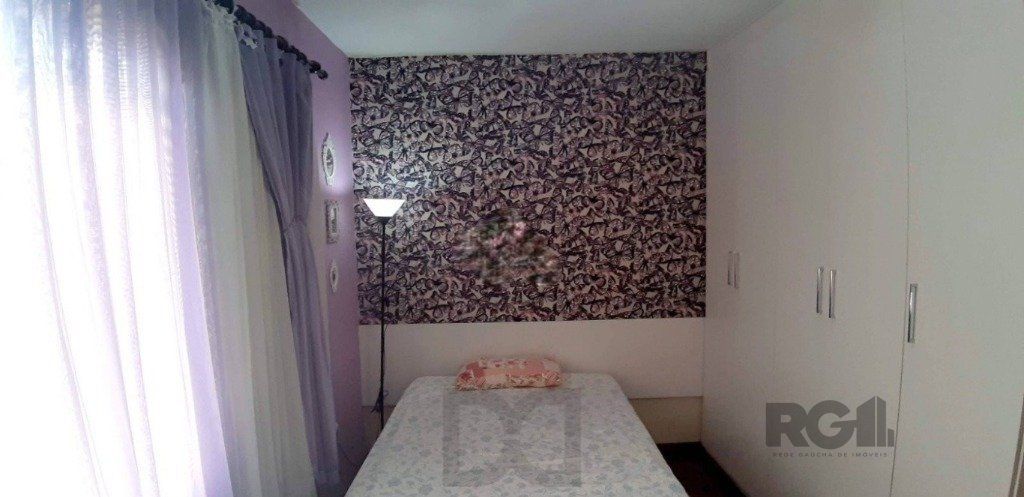 Casa 4 Dormitórios, Piscina, Bairro Gloria — foto 10
