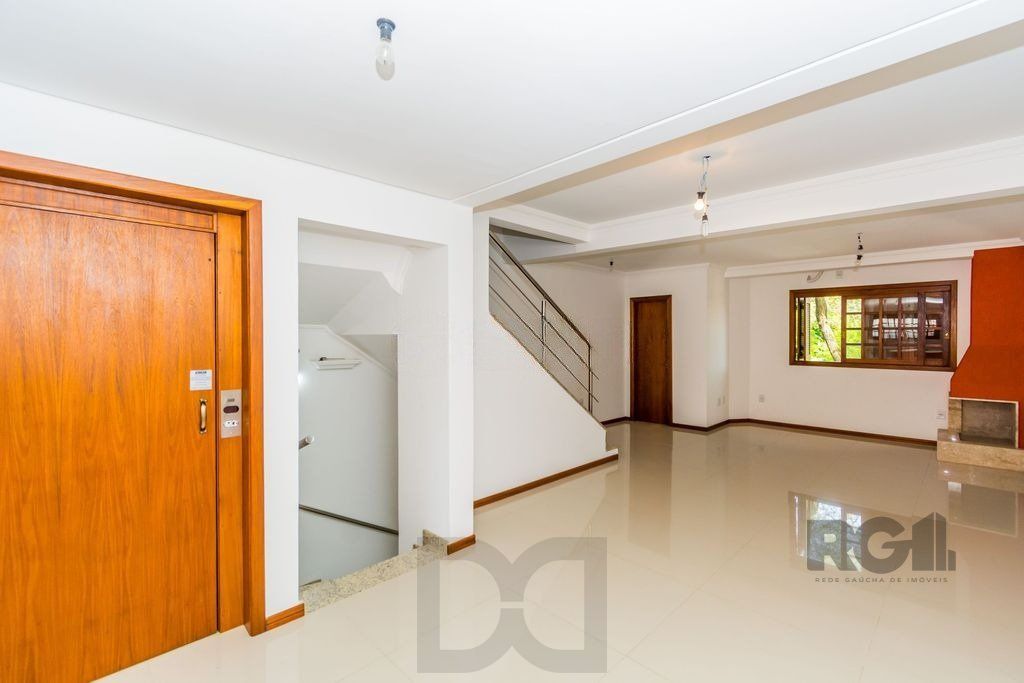 Casa 320m², 3 dormitórios, 3 vagas no bairro Jardim Itu — foto 1