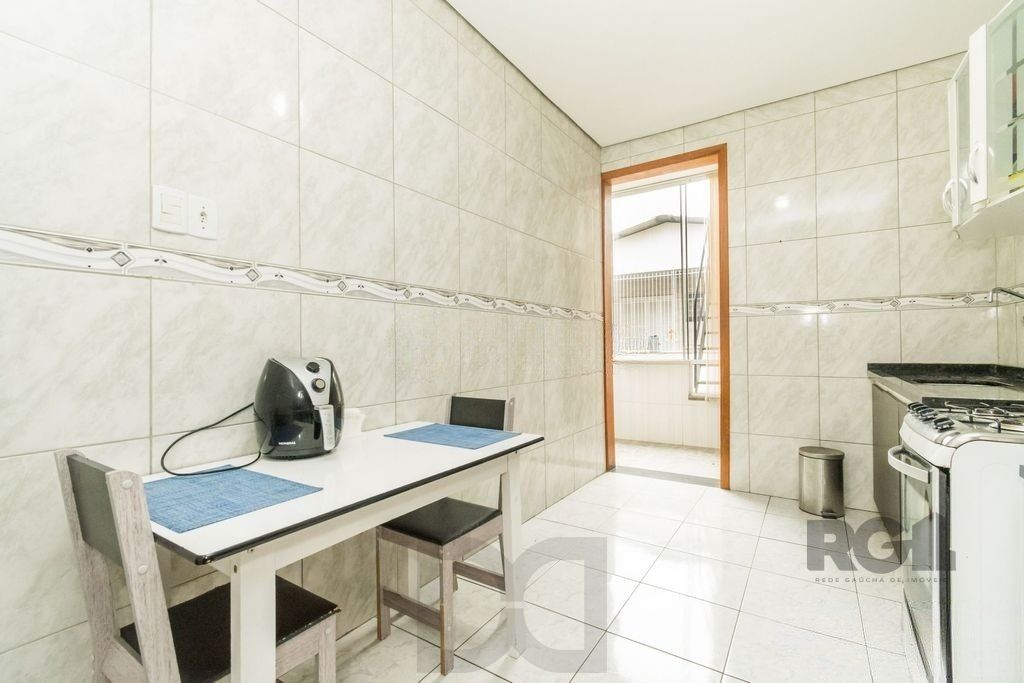 Apartamento 100m² - 2 dormitórios, 1 suíte no bairro Independência — foto 11