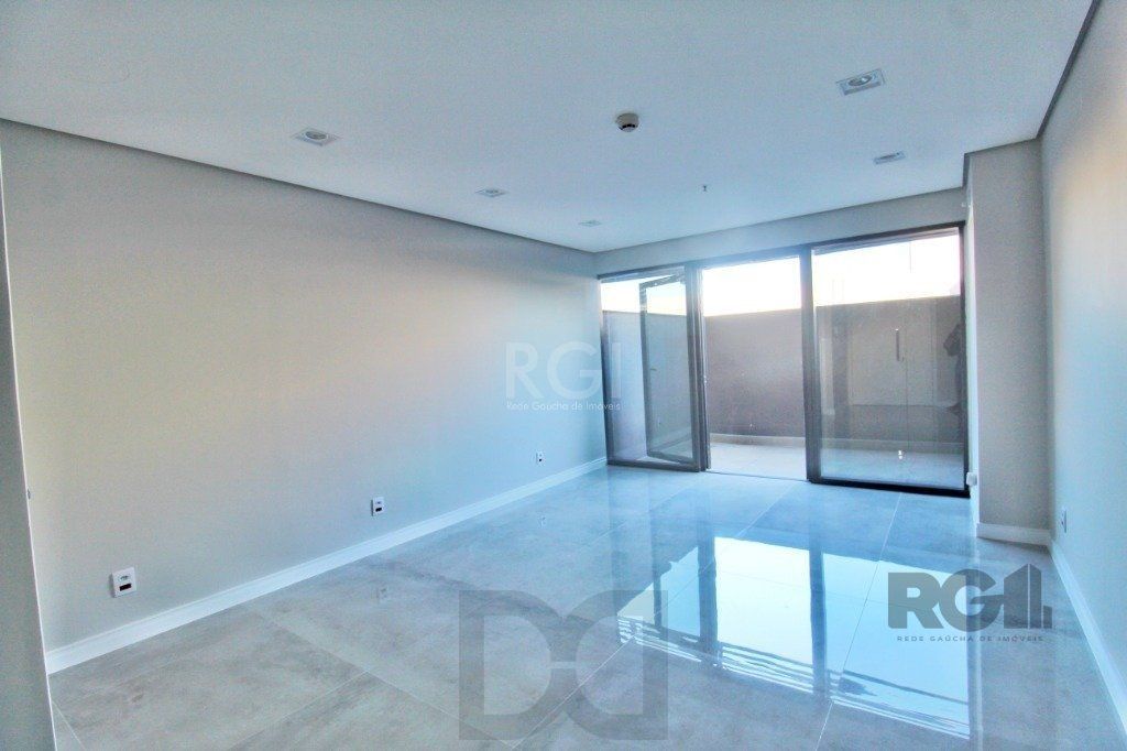 Conjunto/Sala para Locação/Aluguel - 38m², 0 dormitórios, Teresópolis — foto 1