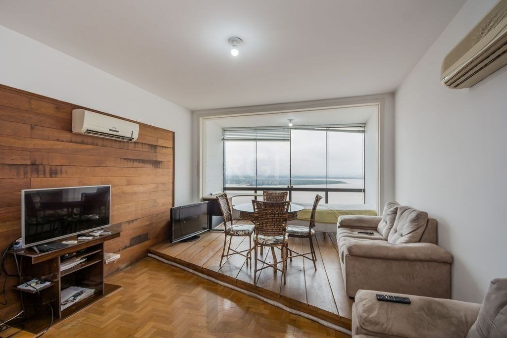 Apartamento de 3 quartos com vista para o rio á venda — foto 1