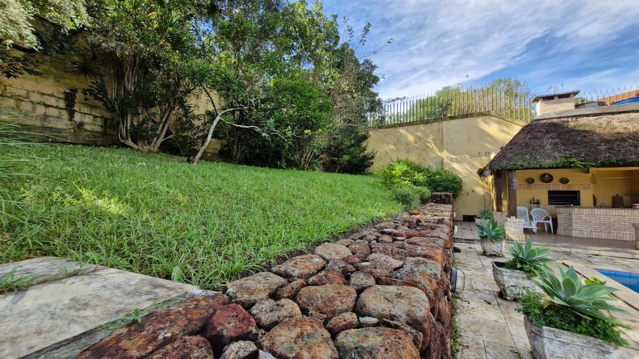Casa de Cinema na Glória, com 500m² de área privada, 3 dormitórios, piscina, horta, lareira, elevador, gradeada 4 garagens — foto 23
