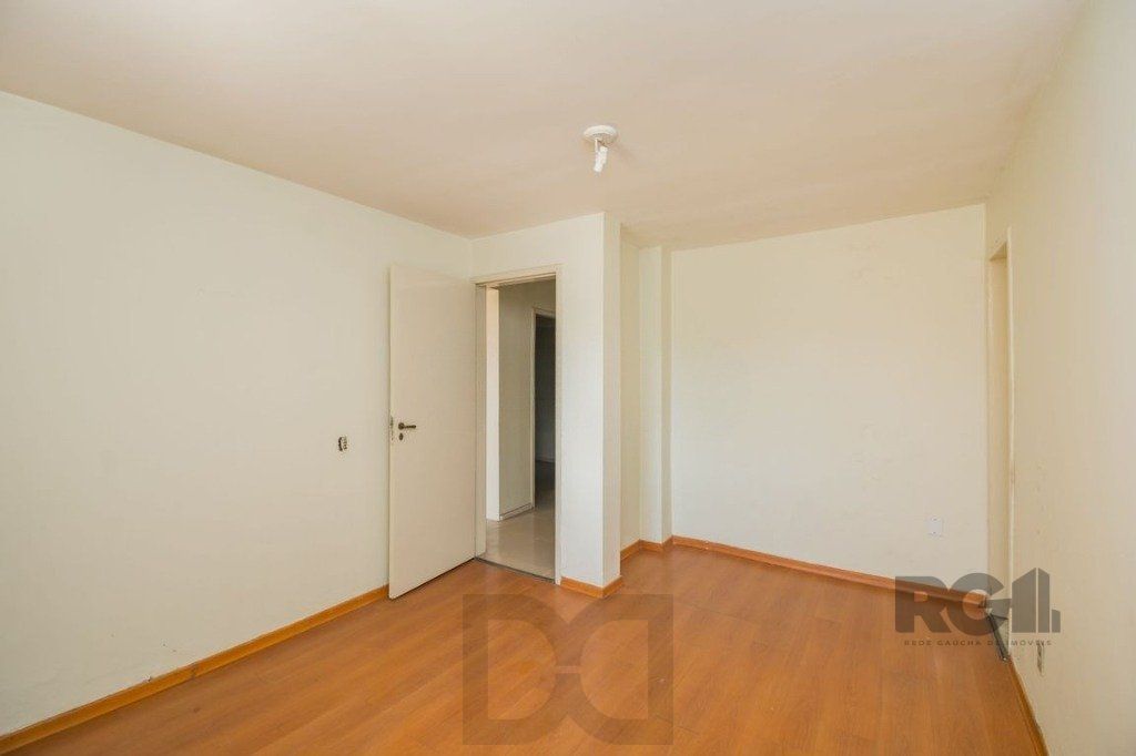 Casa com 5 dormitórios no bairro Jardim Sabará — foto 40