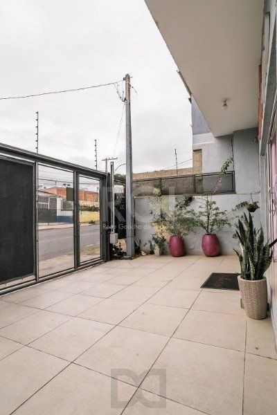 Prédio comercial no Bairro Partenon — foto 25
