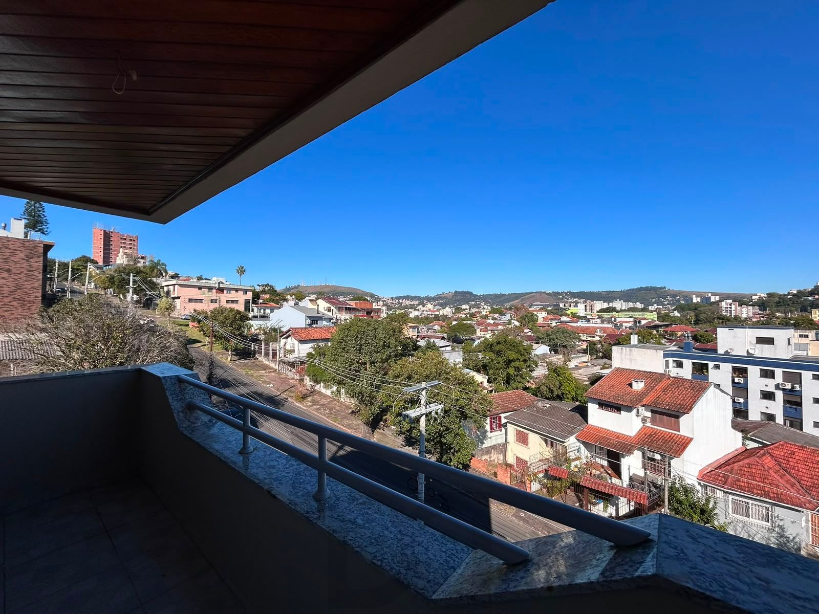 Apartamento 2 dormitórios no bairro Medianeira em Porto Alegre para Alugar — foto 7