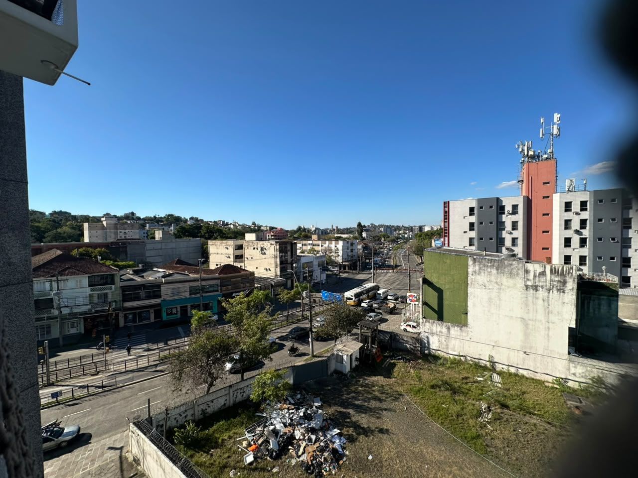 Apartamento 2 dormitórios, com churrasqueira e 1 vaga no bairro Teresópolis em Porto Alegre — foto 12