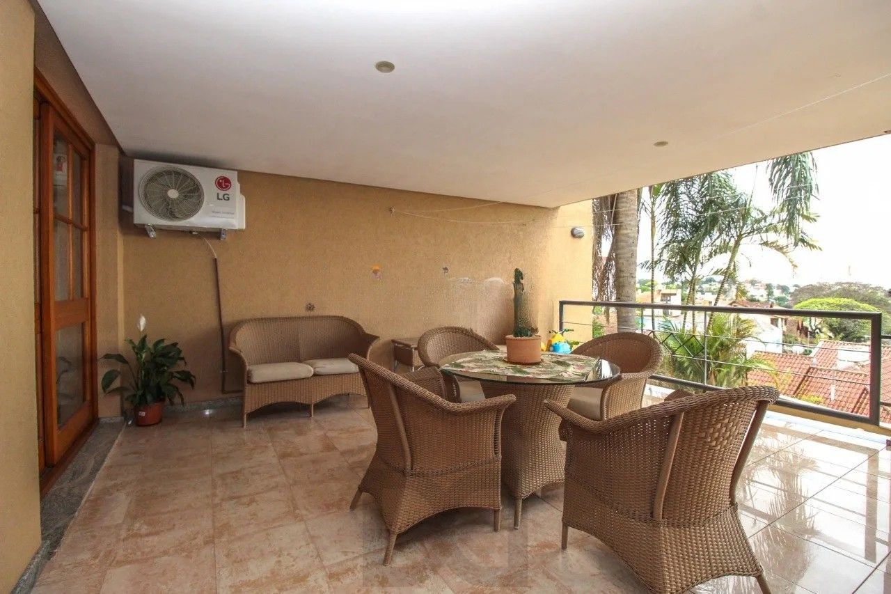 Casa 612m² - 3 suíte, 8 vagas no bairro Medianeira — foto 28