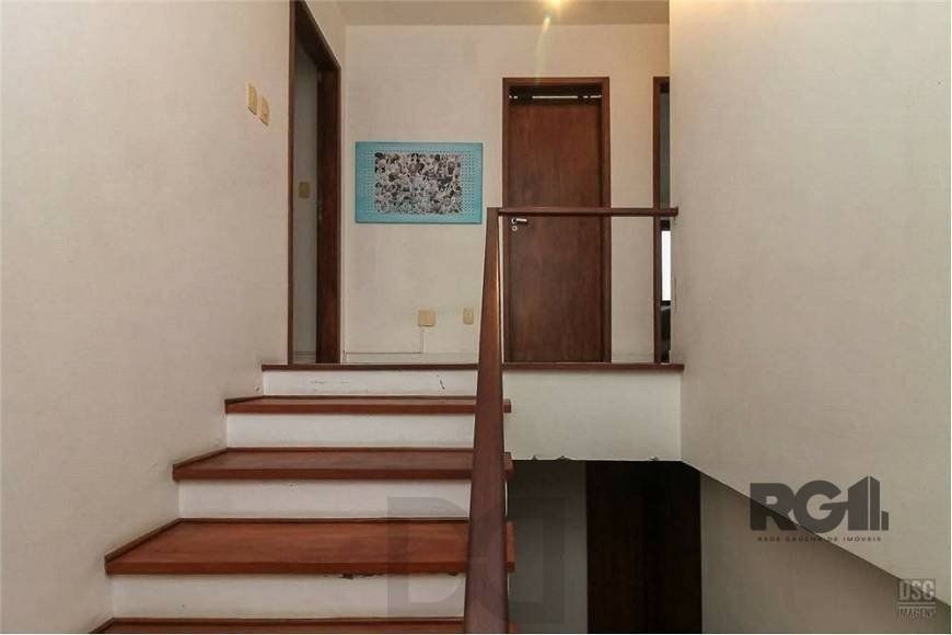Casa de 285m² - 4 dormitórios, 4 vagas no bairro Bom Jesus — foto 11