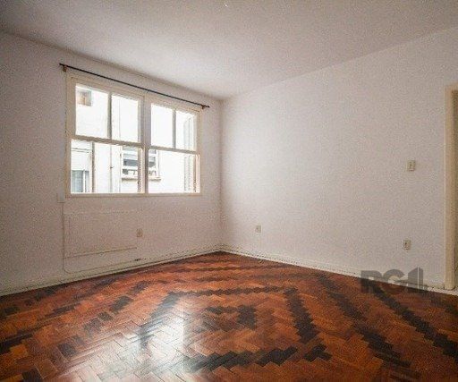 apartamento amplo e bem localizado de 2 dormitórios+dependência — foto 3