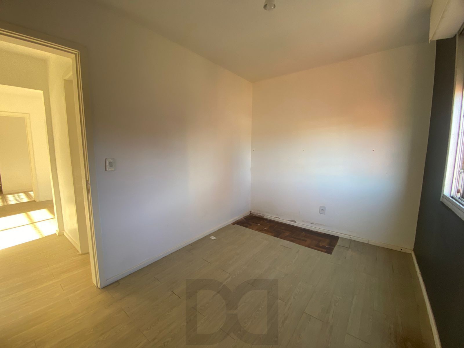 Apartamento 2 Dormitórios com Garagem Coberta à Venda no Bairro Teresópolis – Amplo, Arejado e de Frente, 67m2 — foto 12