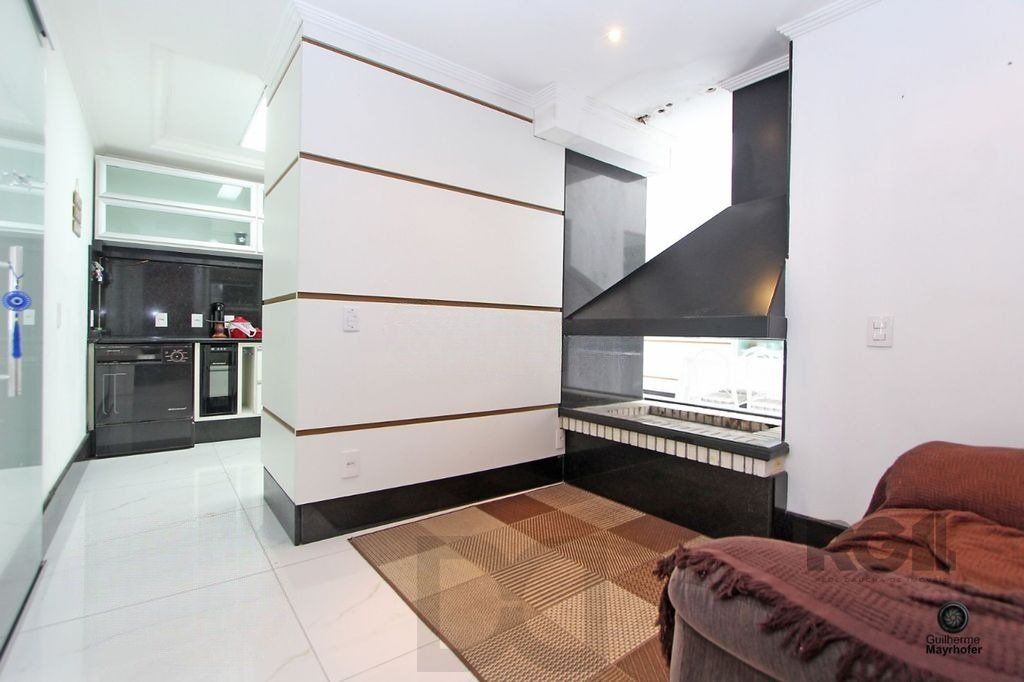 Casa com 5 suítes, 7 banheiros, 4 vagas no bairro Partenon — foto 40